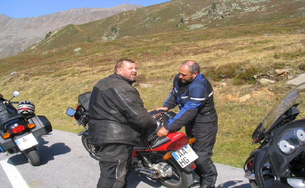 Gepaeckkontrolle auf dem Timmelsjoch